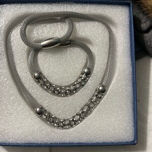 SOLD - Silver tone necklace and bracelet set